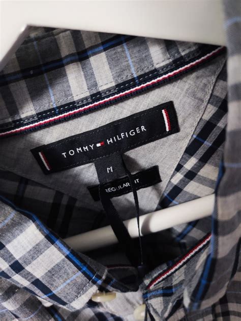 Metki Tommy Hilfiger .